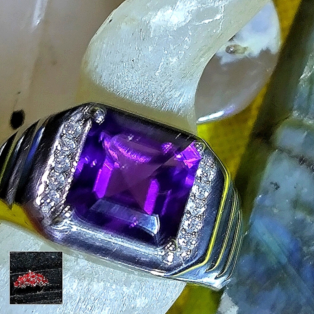 MEN'S- AFRICAN AMETHYST & WHITE TOPAZ ON THE SHOULDERS. RIBBED STERLING RING. 12 - Picture 8 of 16